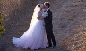 Anne-Hathaway-Wedding-Pictures