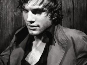 ashton-kutcher-pictures