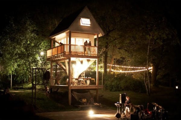 adult-treehouse-camp-wandawega-lake-resort-wisconsin-9