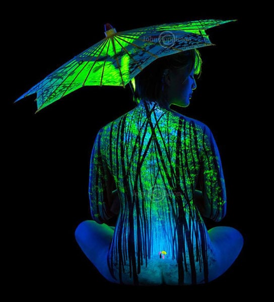 body-painting-uv-light-bodyscapes-john-poppleton-14