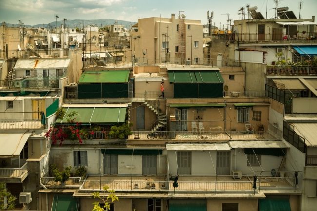 Πολυκατοικία: Ομαδική - υβριδική έκθεση στην Ελληνοαμερικανική Ένωση