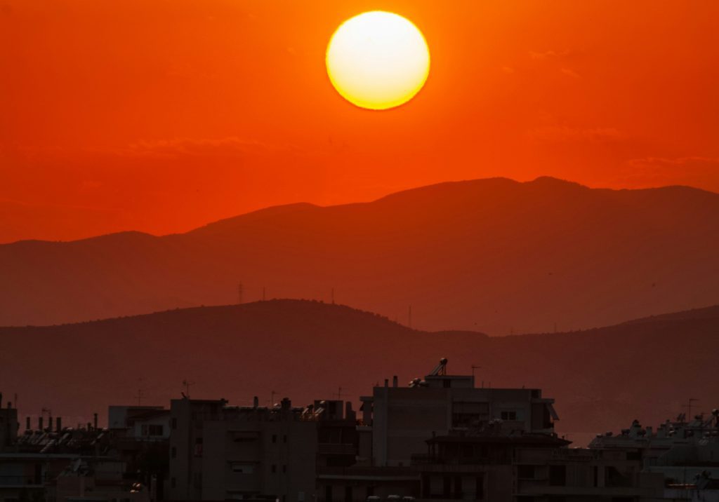 Δήμος Αθηναίων: Οι κλιματιζόμενες αίθουσες που μπορούμε να αναζητήσουμε προστασία από τον καύσωνα