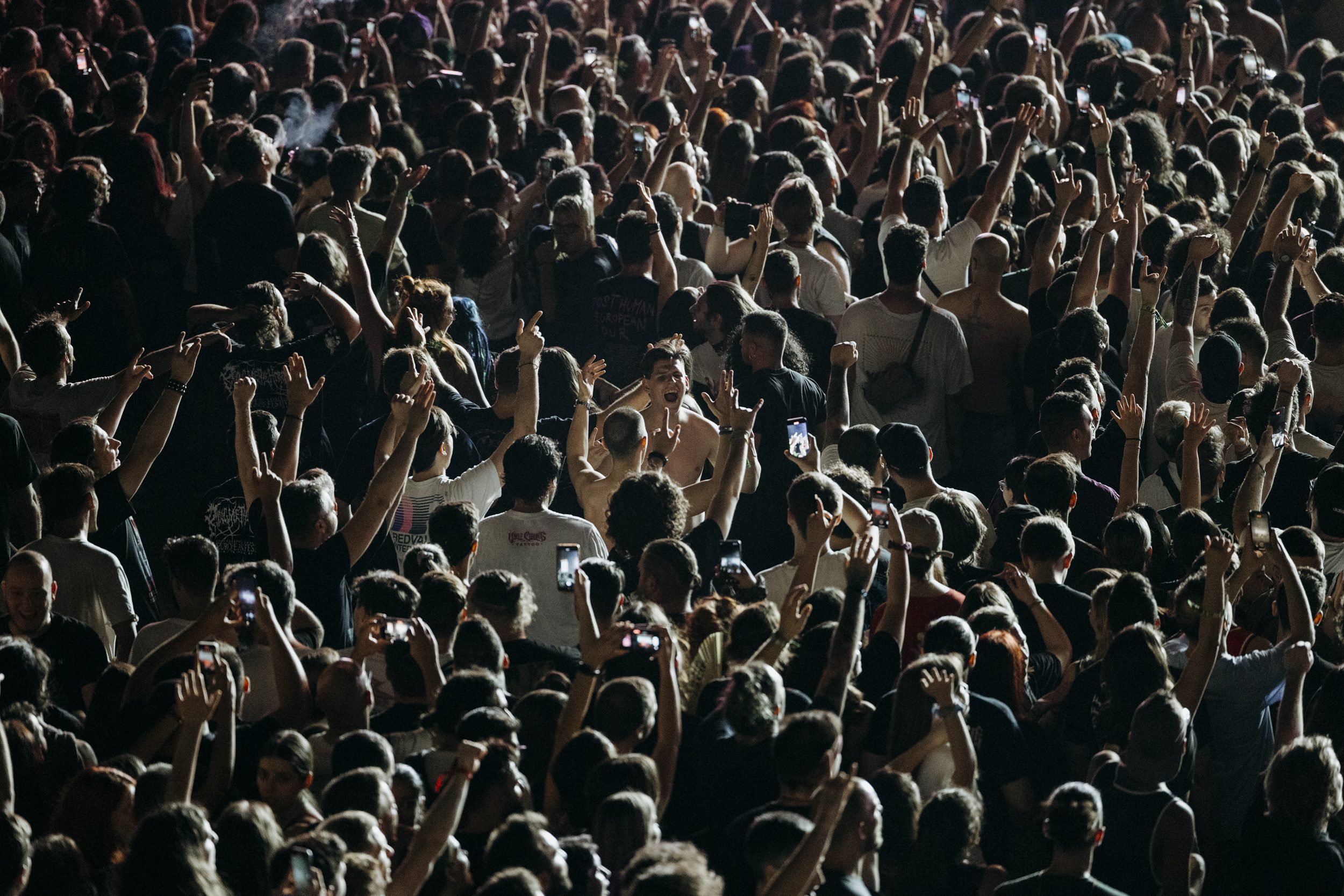 Στην καρδιά των mosh pit